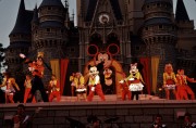 Disneymania-Stage-Show-1-2000x1311