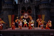 Disneymania-Stage-Show-2-2000x1311