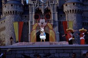 Disneymania-Stage-Show-Caballero-Donald-2000x1311