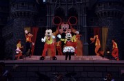 Disneymania-Stage-Show-Mickey-Minnie-3-2000x1311