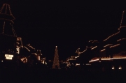 1991-Christmas-Tree-Main-Street