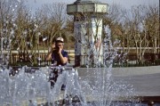 France-EPCOT-Fountain-February-1985