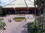 Horizons seen from the monorail