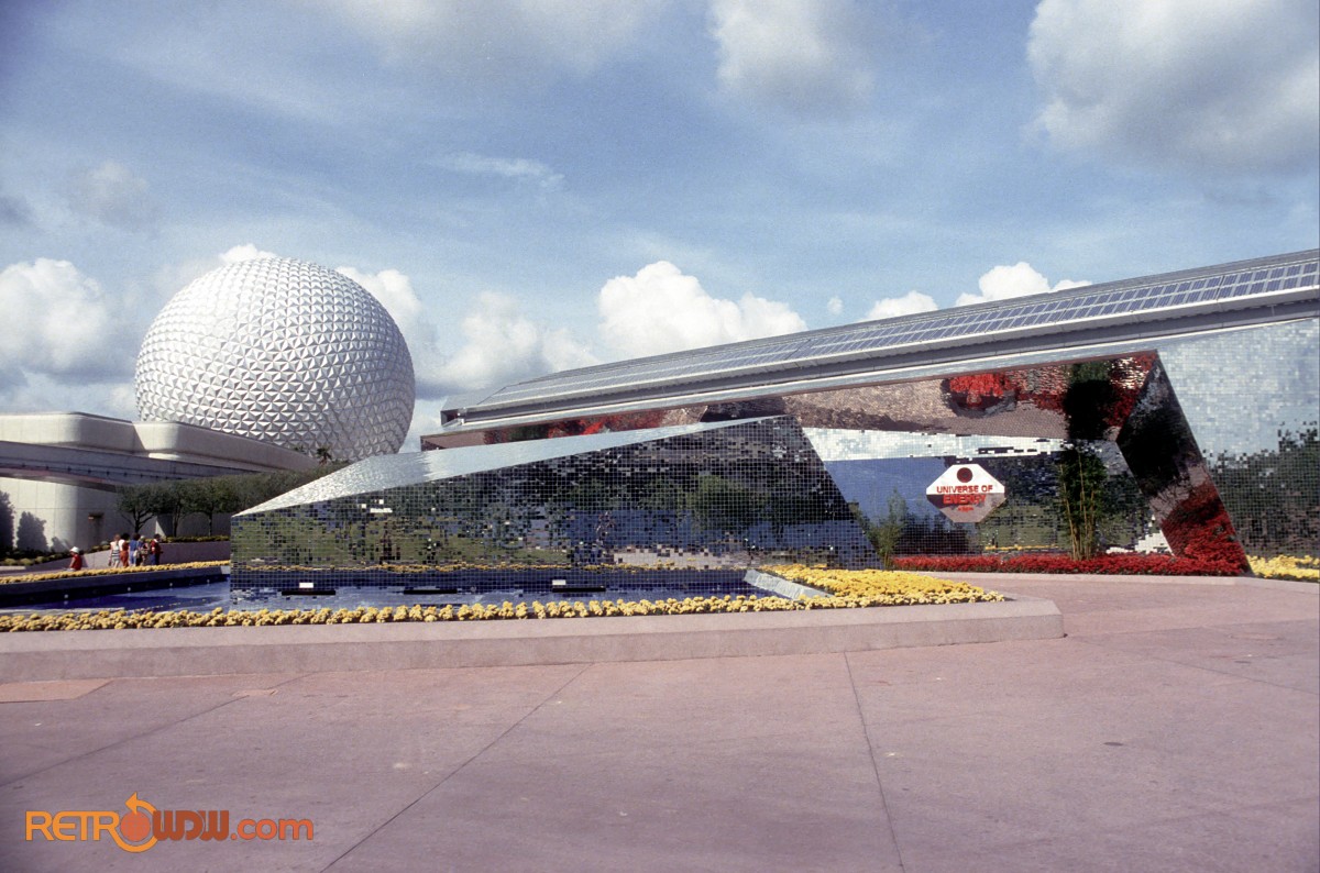 018-Spaceship-Earth-and-Universe-of-Energy.jpg
