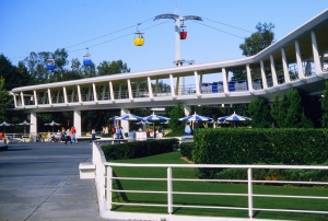 Peoplemover in Tomorrowland