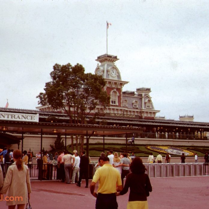 Amazing slides that show a brand new Walt Disney World – October 1971