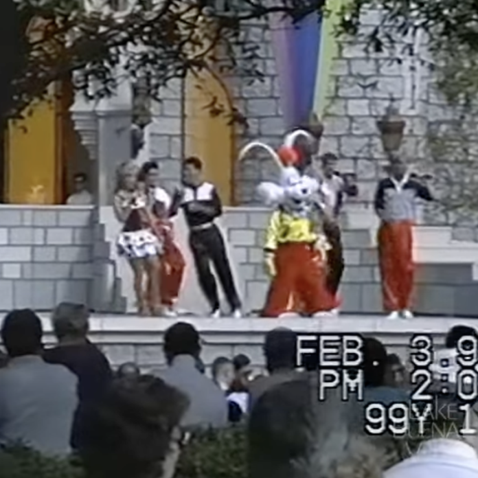 Videos: 4 hours of time travel to 1992